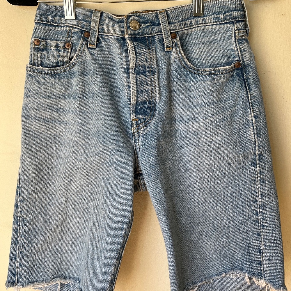 Levis 501 (mid-length) Light Blue Shorts